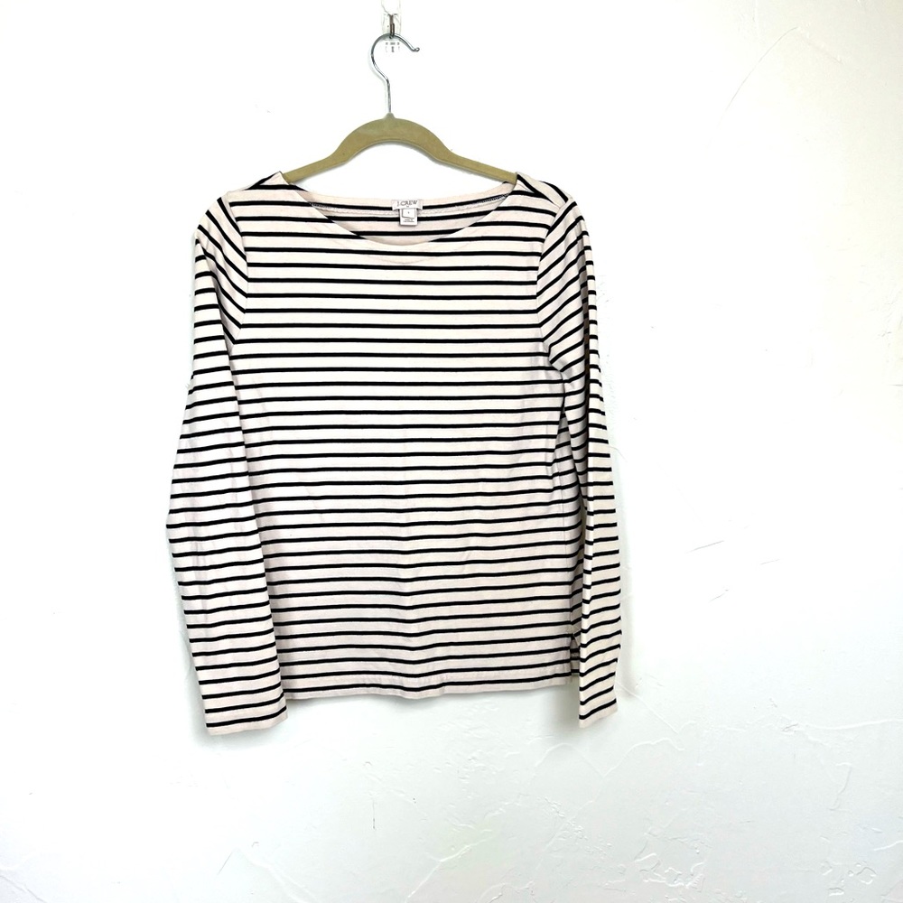 ⭐️ 3/$25 Crew Blue and White Striped Boat Neck Top